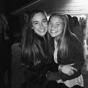 Meet your Posher, Ella